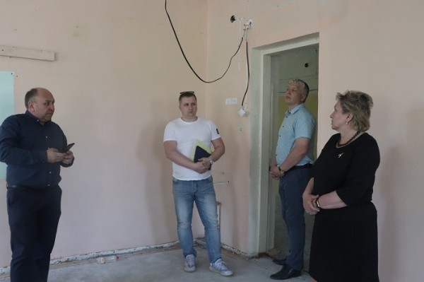 
				В Иркутском районе стартовал капитальный ремонт трех школ и трех спортзалов			