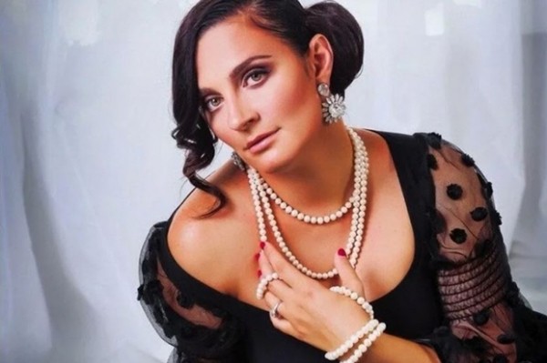 
            Елена Ваенга (Иркутск)
            
        