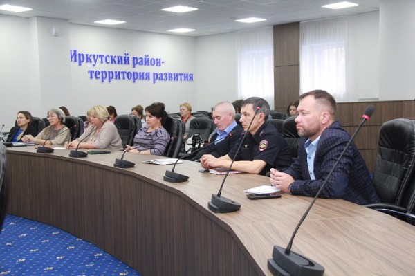 
				Создана рабочая группа при Мэре Иркутского района для помощи семьям мобилизованных военнослужащих			