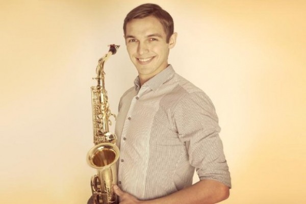 
            Sax Evening*. Артём Сыровацкий
            
        