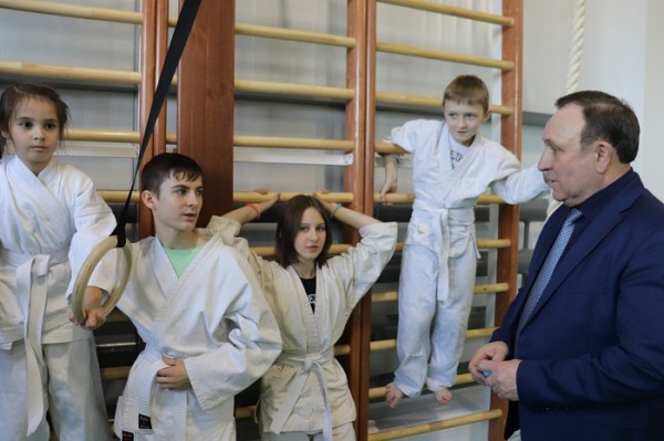 
				В поселке Плишкино Иркутского района открылся новый спортивно-оздоровительный комплекс			