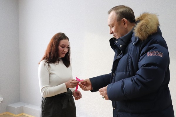 
				Шесть благоустроенных квартир подготовлены для работников бюджетной сферы в деревне Ревякина Иркутского района			