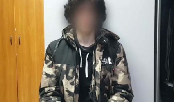 В Иркутске задержали курьера, который забирал деньги у обманутых мошенниками пенсионерок В Иркутске задержали курьера, который забирал деньги у обманутых мошенниками пенсионерок