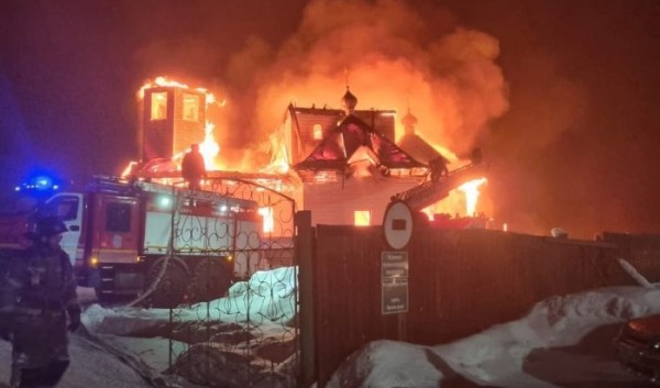 Храм сгорел в усть-илимском поселке Невон                            