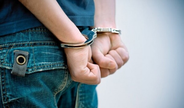 В&nbsp;Шелехове по&nbsp;горячим следам задержан мужчина, напавший в&nbsp;лифте на&nbsp;пенсионера                            
