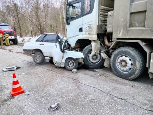 Водитель &laquo;ВАЗ&raquo; погиб в&nbsp;ДТП в&nbsp;Байкальске                            