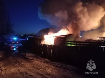 Четыре человека погибли на пожаре в дачном доме в Усть-Илимске Четыре человека погибли на пожаре в дачном доме в Усть-Илимске