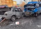 
                Две женщины погибли в ДТП с участием автомобилей ВАЗ и &laquo;Газель&raquo; в Братском районе
                
            