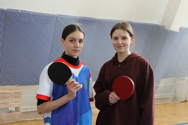 
			Команда Хомутовского МО - чемпионы первых юниорских сельских спортивных игр Иркутского района		