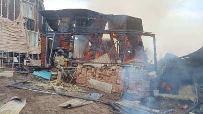 В СНТ «Росинка» по Качугскому тракту приготовление шашлыка обернулось крупным пожаром (Фоторепортаж) В СНТ «Росинка» по Качугскому тракту приготовление шашлыка обернулось крупным пожаром (Фоторепортаж)