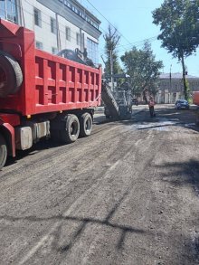 На&nbsp;улицах Трилиссера и&nbsp;Свердлова укладывают новое асфальтобетонное покрытие                            