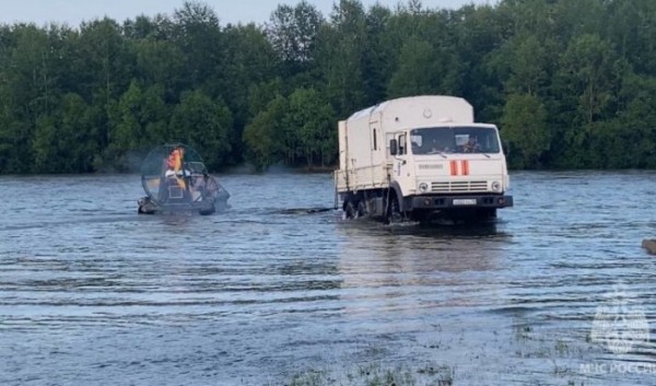 В Бурятии возобновили поиски туристки В Бурятии возобновили поиски туристки