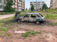 Шесть автомобилей сгорели в Иркутской области 12 июля Шесть автомобилей сгорели в Иркутской области 12 июля