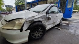 Маршрутка 10т и Honda столкнулись в Иркутске возле ГЭС (Видео)                            