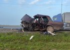 
                22-летний водитель ВАЗ врезался во встречный автомобиль и погиб в Заларинском районе
                
            