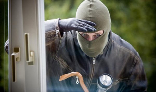 В Иркутском районе задержали предполагаемых воров В Иркутском районе задержали предполагаемых воров