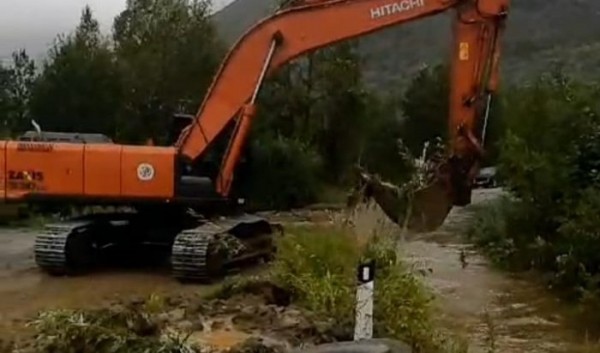 В Казачинско-Ленском районе размыло дорогу из-за разлива рек                            