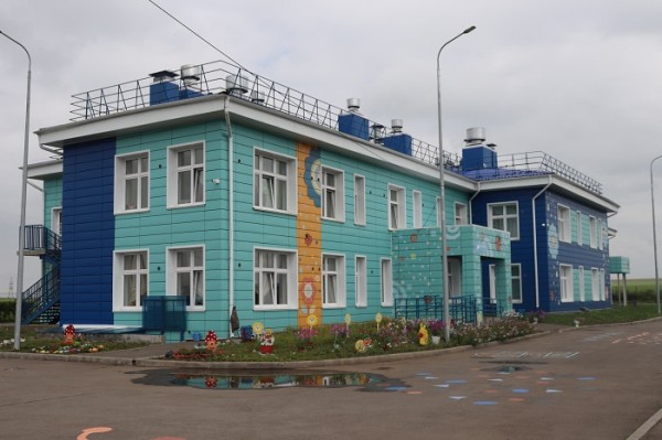 В Иркутском районе продолжается приёмка образовательных учреждений к новому учебному году
В Иркутском районе продолжается приёмка образовательных учреждений к новому учебному году