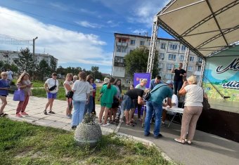 Компания DreamNet провела для маленьких жителей поселка Мегет праздник Компания DreamNet провела для маленьких жителей поселка Мегет праздник