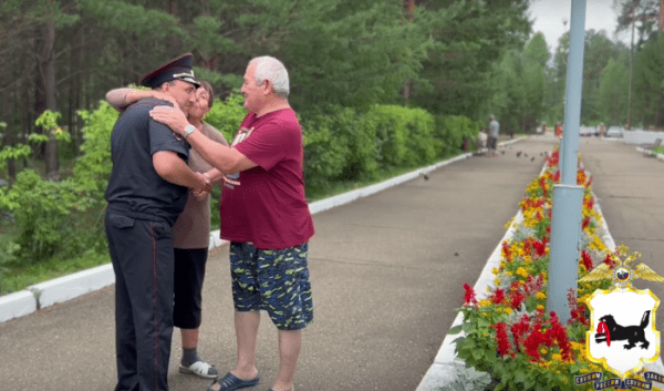 В&nbsp;Саянске полицейский уберег пенсионера от&nbsp;мошенников (Видео)                            