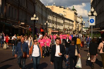 Звёзды первыми увидели новых &laquo;Папиных дочек&raquo;                            
