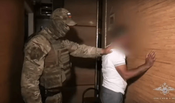 Два автосалона в Иркутской области обманывали покупателей при продаже автомобилей (Видео) Два автосалона в Иркутской области обманывали покупателей при продаже автомобилей (Видео)