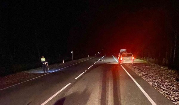 В Заларинском районе автомобиль насмерть сбил мужчину В Заларинском районе автомобиль насмерть сбил мужчину
