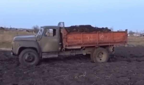 Мужчина на&nbsp;грузовике задавил своего друга в&nbsp;Зиминском районе                            