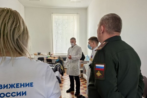 
                Губернатор встретился с пациентами военного госпиталя в Иркутске
                
            