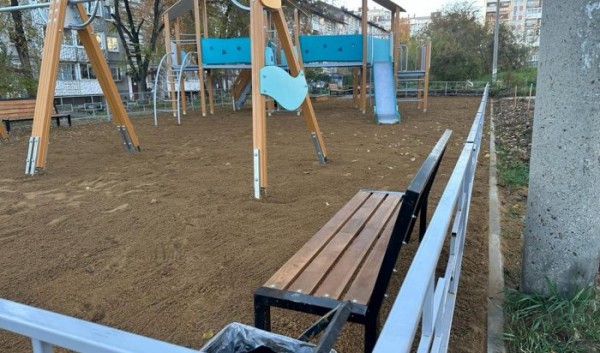 19&nbsp;дворов отремонтировали в&nbsp;Ленинском округе Иркутска                            