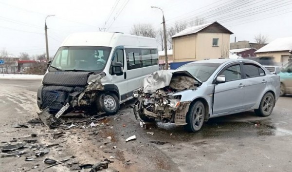 Пять человек пострадали в&nbsp;ДТП на&nbsp;Рабочего штаба в&nbsp;Иркутске                            