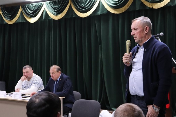 В 6-ти муниципалитетах Иркутского района с 12 по 19 декабря организованы встречи жителей с представителями ресурсоснабжающих организаций
В 6-ти муниципалитетах Иркутского района с 12 по 19 декабря организованы встречи жителей с представителями ресурсоснабжающих организаций