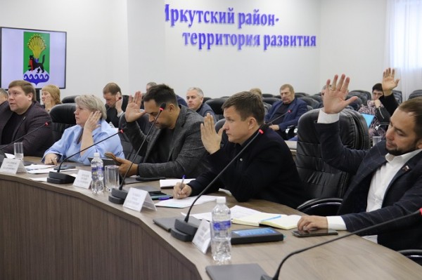 
			В рамках проекта &laquo;Народные инициативы&raquo; администрация Иркутского района в 2024 году приобретет коммунальную технику и форму для юнармейцев		