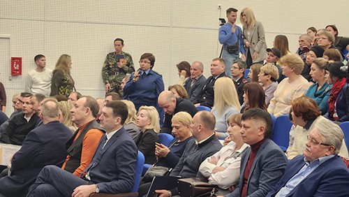 
			Губернатор Игорь Кобзев: необходимо составить пятилетний план развития Марковского МО с учетом мнения жителей, определить приоритеты		