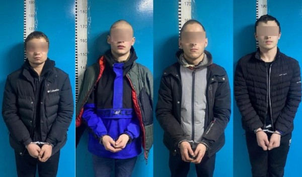 В Иркутске компания парней убила мужчину и скинула тело в прорубь                            