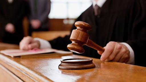 Ангарчанка претворилась мертвой, чтобы бывший муж перестал ее&nbsp;бить                            
