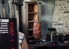 
                Иркутское кафе, где посетители отравились шаурмой, работало нелегально
                
            