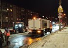 
                В Иркутске из-за засора канализации сточные воды попали на проезжую часть
                
            