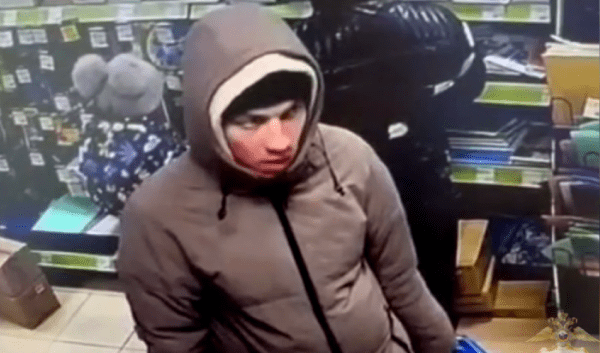 В&nbsp;Иркутске разыскивают мужчину, оплатившего покупки чужой картой                            