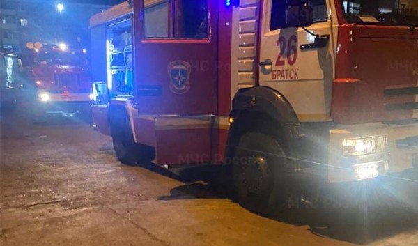 Женщина пострадала на пожаре в Братске                            