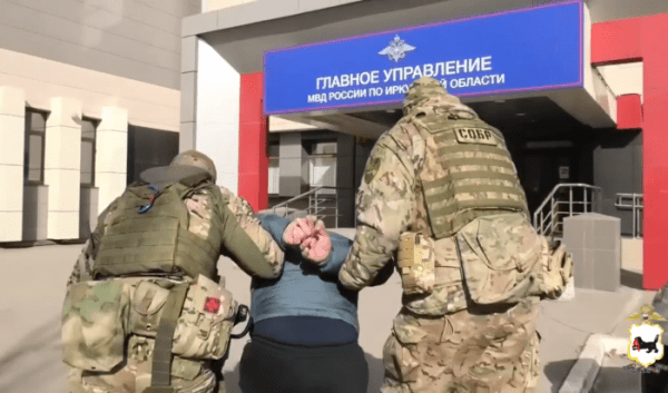 В Иркутске задержали иностранца, убившего двух военных 26 лет назад В Иркутске задержали иностранца, убившего двух военных 26 лет назад