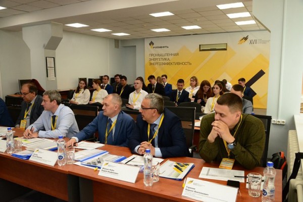 В Ангарске прошла научно-техническая конференция молодых специалистов «Роснефти»
В Ангарске прошла научно-техническая конференция молодых специалистов «Роснефти»