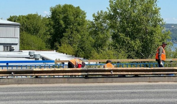 На&nbsp;Иннокентьевском мосту в&nbsp;Иркутске отремонтируют ограждения                            