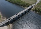 
                Поток транспорта при ремонте моста на реке Белая в Усольском районе регулируют вручную
                
            
