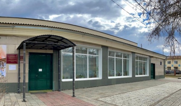 В поселке Еланцы реконструируют кинозал                            