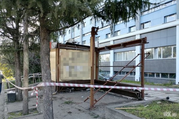 
                На остановке &laquo;Дом связи&raquo; на Маяковского демонтировали павильон
                
            