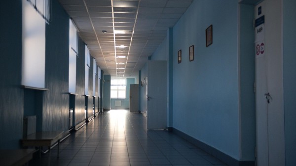 В иркутской школе, где ученик напал на одноклассников, не было металлодетекторов