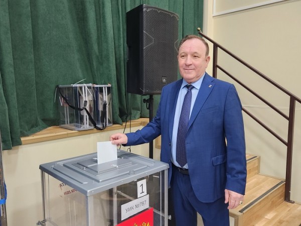 
			В Иркутском районе выбрали глав трех муниципальных образований и депутатов Думы 8-го созыва		
