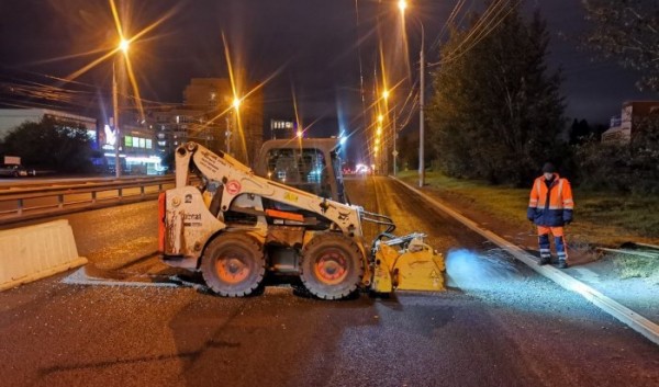 В&nbsp;минувшие выходные в&nbsp;Иркутске продолжался укладка асфальта на&nbsp;нескольких улицах                            