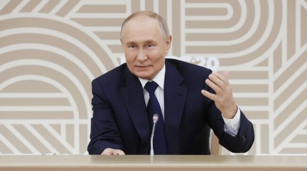 Встреча Путина с представителями ведущих СМИ стран БРИКС. Онлайн-репортаж